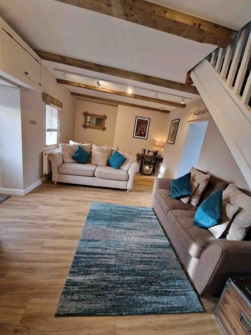 Riverbank Cottage, Dog Friendly. Swansea, Llanelli Holiday home